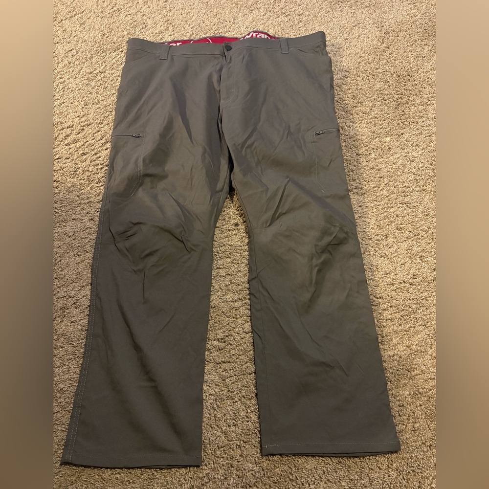 Wrangler Men's Dark Gray Cargo Pants outdoor utility casual hiking fishing